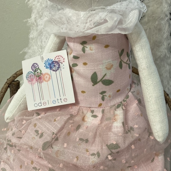 NEW! FARMHOUSE SPRING STUFFED PIG IN PINK FLORAL GOWN & BALLERINA SLIPPERS - Picture 3 of 12
